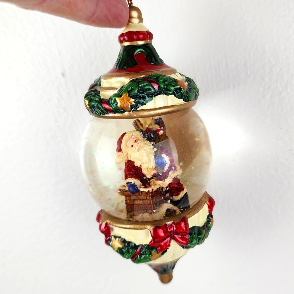 Kirkland Signature Waterglobe Ornament Santa Claus NWT Holiday Christmas - Picture 1 of 9